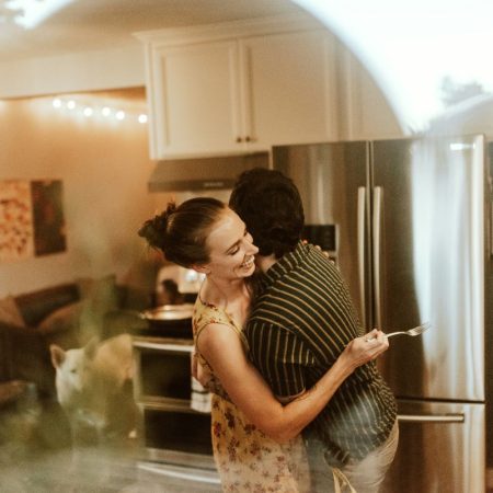 Τα 6 στάδια του γάμου και γιατί τα περισσότερα ζευγάρια χωρίζουν στο 3ο