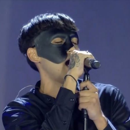 O Sicario τραγούδησε Καζαντζίδη και το ίντερνετ έκτοτε παραληρεί