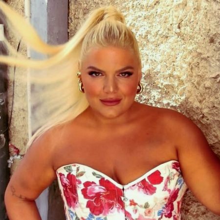 Όταν ένα 27χρονο κορίτσι είπε στη Δανάη Μπάρκα πως εξαιτίας της έβαλε για πρώτη φορά μαγιό