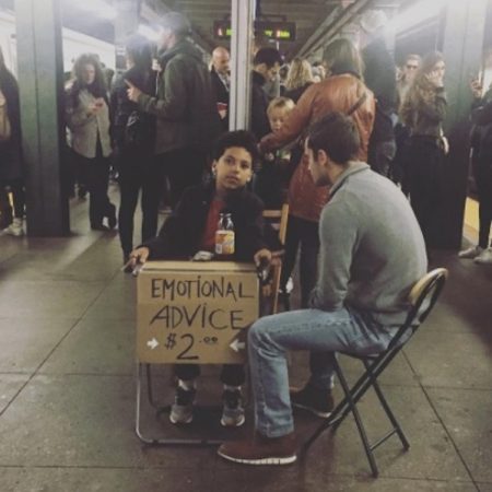 Ένα 11χρονο αλάνι στο μετρό της Νέας Υόρκης έδινε συμβουλές για $2