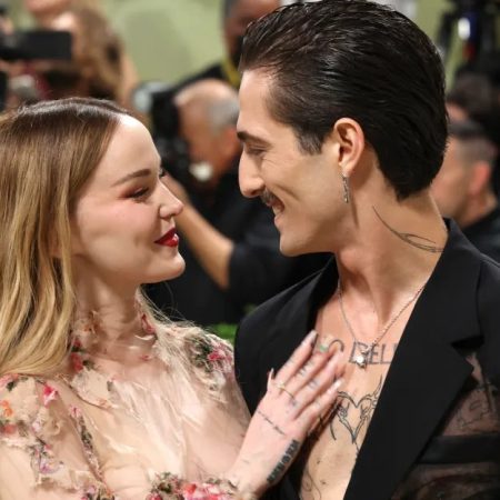 Κορίτσια σόρι γι' αυτό, αλλά ο Damiano David αρραβωνιάστηκε την Dove Cameron!