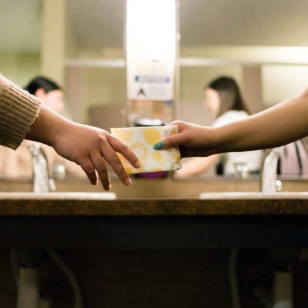 Κάθε γυναίκα δικαιούται να την παίρνουν στα σοβαρά (και) όταν έχει περίοδο