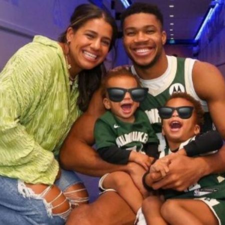 Η οικογένεια Αντεντοκούνμπο μετακομίζει στην Αθήνα