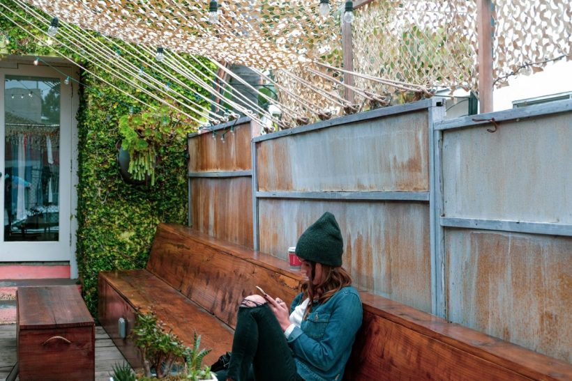 Μερικές φορές το να σιωπάς δεν είναι ήττα, είναι ωριμότητα