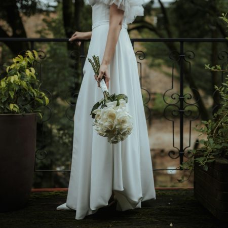 Badass νύφη διαβάζει τα μηνύματα που άπιστου άντρα της την ώρα του γάμου!