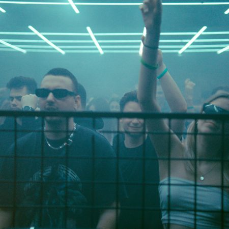 Oι επιστήμονες βρήκαν την ηλικία που πρέπει να κόψεις το clubbing (αλλά πολύ αργεί)