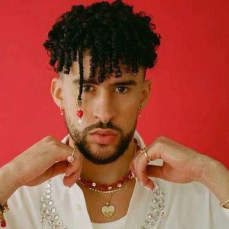 Ο Έλον Μασκ δίνει στον Bad Bunny 67 εκατομμύρια για να αλλάξει το όνομά του