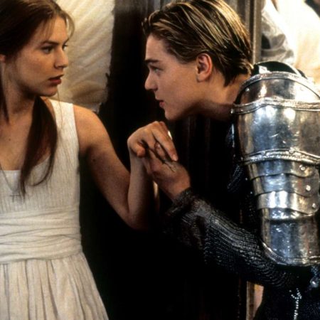 6 tips για να ξέρεις αν είναι όντως κεραυνοβόλος έρωτας ή ένα ακόμα παιχνίδι του μυαλού