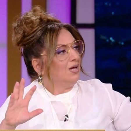 Θα πρέπει να μας νοιάζει που η Μουτίδου 