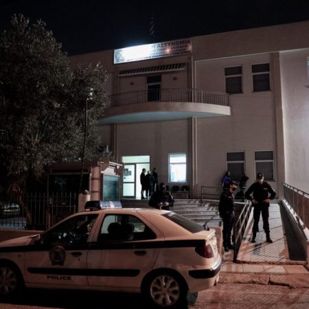 Μενίδι: 14χρονη έγκυος αποβάλλει μετά από ξυλοδαρμό από τη μητέρα της