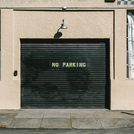 Τύπος στην Αθήνα πούλησε θέση πάρκινγκ για 200Κ (και κάποιος όντως την αγόρασε)