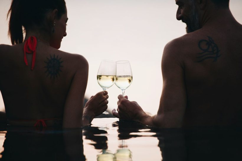 Friend with benefits: Η ψυχολογική παγίδα πίσω από αυτή την 