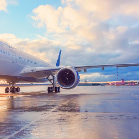 Travel Tuesday 2025: Πότε πέφτει και πώς θα πετύχεις το -60% σε αεροπορικά