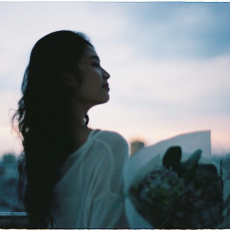 Τι πραγματικά σημαίνει το «δεν ξέρω πώς ή δε θέλω να είμαι ρομαντικός» σε μια σχέση