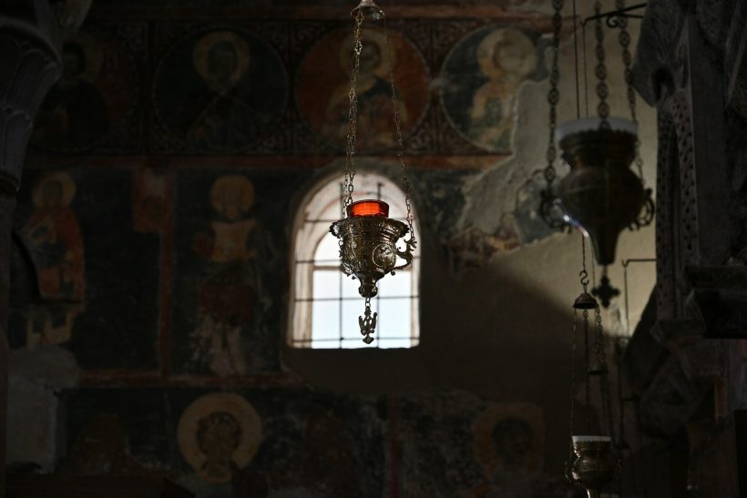 Θεσσαλονίκη: 5 ανήλικα αγόρια καταγγέλλουν σ#ξουαλική παρενόχληση από ιερέα