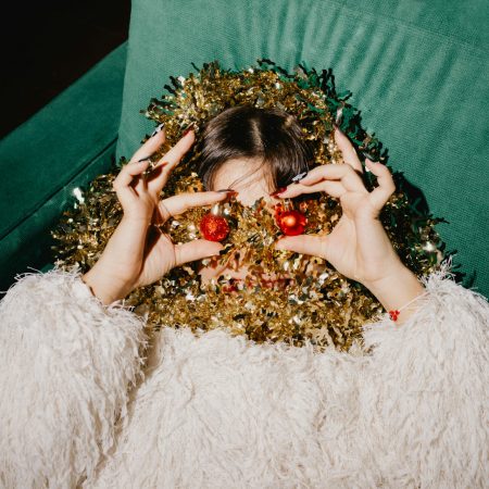 Η επιστήμη εξηγεί γιατί μάς κάνει καλό να στολίζουμε πιο νωρίς για Χριστούγεννα!