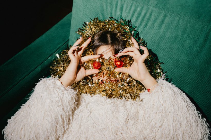 Η επιστήμη εξηγεί γιατί μάς κάνει καλό να στολίζουμε πιο νωρίς για Χριστούγεννα!