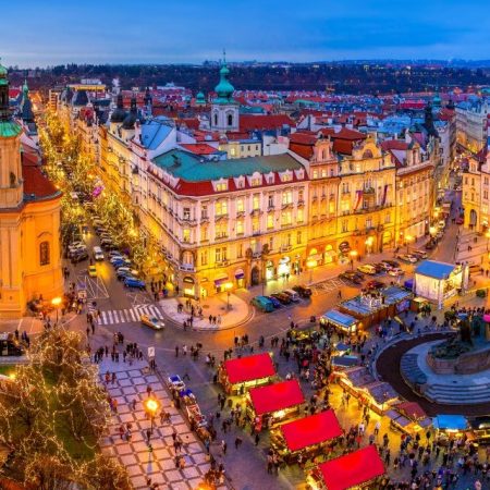 Η πόλη που μοιάζει να έχει δημιουργηθεί από Χριστουγεννιάτικη μαγεία