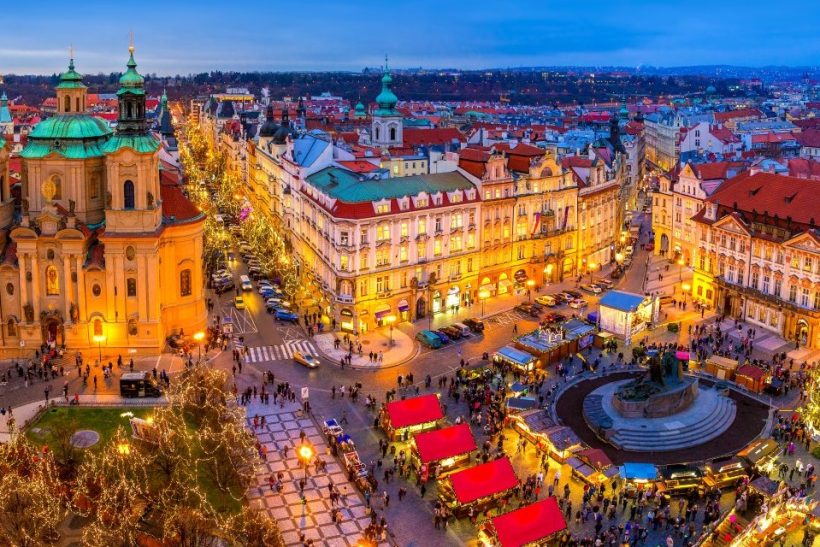 Η πόλη που μοιάζει να έχει δημιουργηθεί από Χριστουγεννιάτικη μαγεία