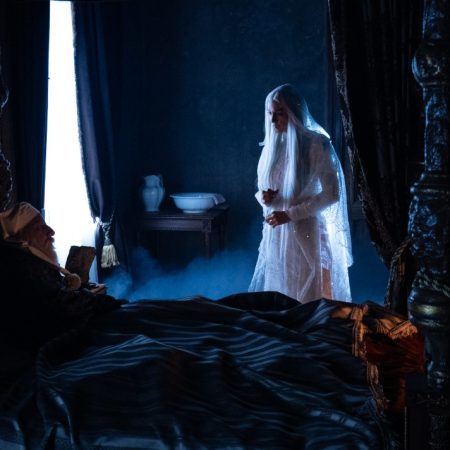 Γιατί δε μας είπε κανείς ότι θα πλαντάξουμε βλέποντας τα «Κάλαντα των Χριστουγέννων»;