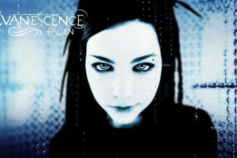 Οι Evanescence βγάζουν νέο album κι έχουμε ήδη κατεβάσει τα βανς-σκακιέρα από το πατάρι!
