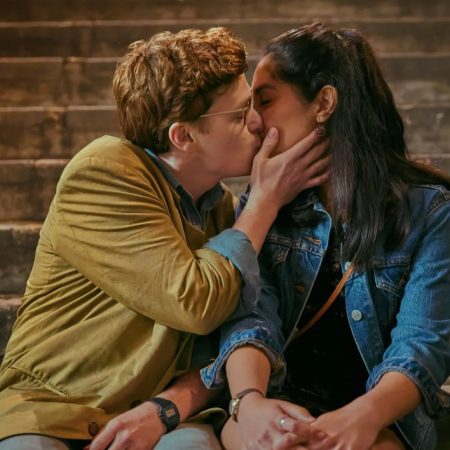 Ήρθες όταν ήμουν αλλού και περίμενες μέχρι να έρθω εγώ σε σένα