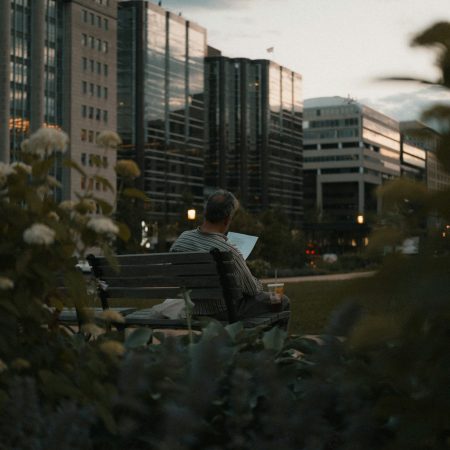 Η εφηβεία τελειώνει στα 32, οπότε δικαιολογούμαστε κι επίσημα πια!