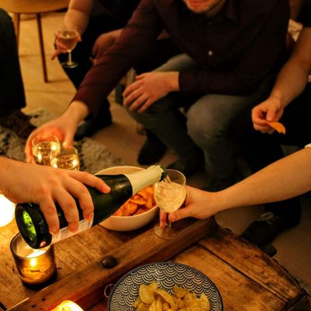 Τι γίνεται όταν εσύ και το κολλητάρι γουστάρετε το ίδιο άτομο;