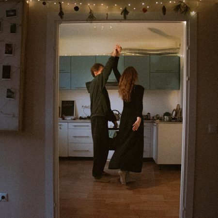 5 τρόποι να χτίσετε μια σχέση που δεν κρατιέται από τύχη