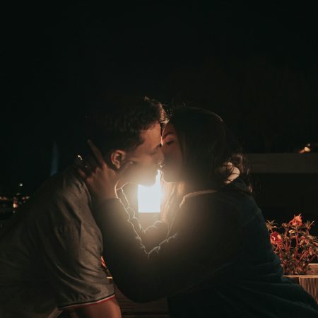 Ωριμάζεις όταν παύεις να θεωρείς αγάπη το να πονέσει κάποιος για σένα