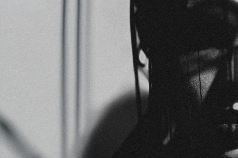 Λες και ζω χωρίς να ζω