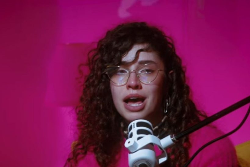 Η Νεφέλη Μεγκ μας σόκαρε με όσα πέρασε με τον νάρκισσο πρώην της