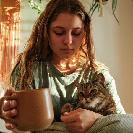 Έρευνα: Γυναίκες που έχουν γιαγιαδίστικες συνήθειες, ζουν 8 χρόνια περισσότερο