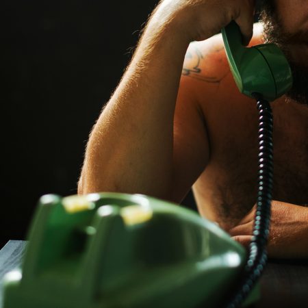 Γιατί ερωτευόμαστε εύκολα όσους δεν είναι διαθέσιμοι;