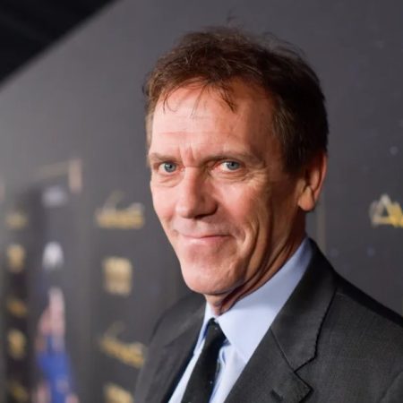 O Dr. House, Χιου Λόρι, έρχεται στην Ελλάδα με νέα σειρά κι αυτή είναι η πλοκή της