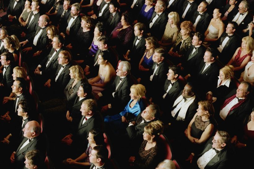 3 τεχνικές που χρησιμοποιούν οι πολιτικοί ώστε να μην απαντάνε ποτέ ουσιαστικά