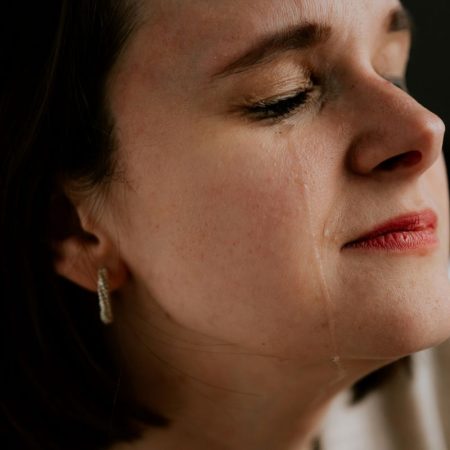 Στο πείσμα για εκδίκηση, συνειδητοποιείς πως ο μόνος που πληγώνεται είσαι εσύ