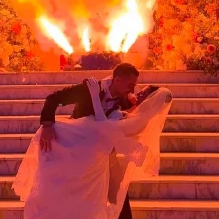 Σάκης Κατσούλης & Μαριαλένα Ρουμελιώτη παντρεύτηκαν κι εδώ είναι οι πρώτες φωτό από τον γάμο τους!