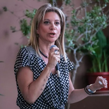 Η Καρυστιανού στην πολιτική (τώρα) ίσως και να μην είναι η πιο σοφή απόφαση