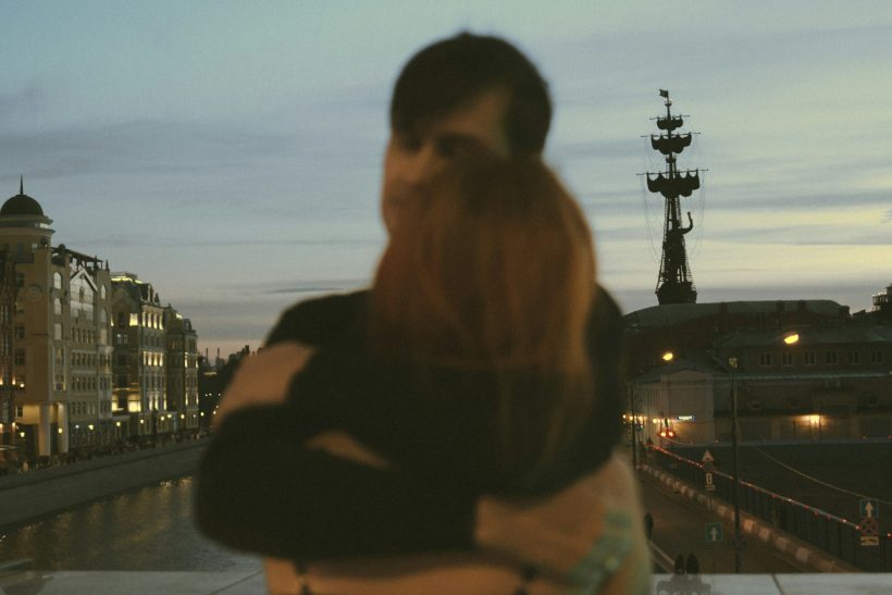 Γιατί αυτός ο ψυχρός άνθρωπος σε αγαπάει περισσότερο απ΄όσο νομίζεις