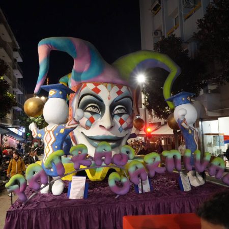 Πώς να επιβιώσεις στο Πατρινό Καρναβάλι (κι όχι μόνο) ως καλός καρναβαλιστής