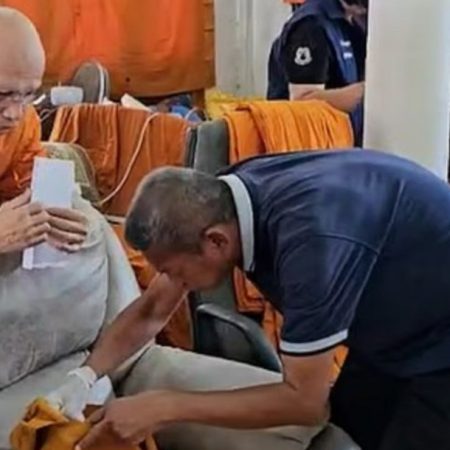 Αντλίες μεγέθυνσης πeouς, ντρόγκια κι άλλα ωραία βρέθηκαν σε βουδιστικό ναό