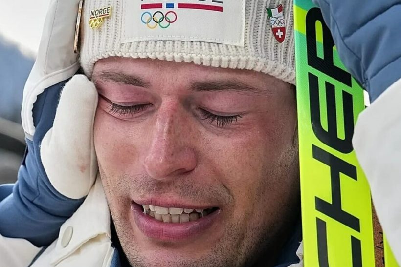 Αθλητής κατακτά το χάλκινο και δηλώνει on air το κέρατο στη σύντροφό του