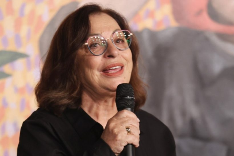 Η Χαρούλα λέει -κι έχει δίκιο- πού σε οδηγεί το να είσαι συνεχώς ερωτευμένος