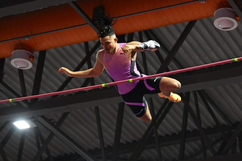 Ο Μανόλο πέταξε στην κορυφή και πάνω από τα 6 μετρα στη Γαλλία!