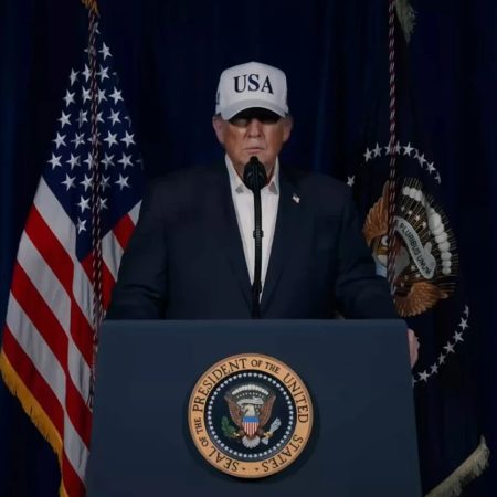 Όλα όσα είπε ο Τρaμπ σήμερα κηρύσσοντας επίσημα τον πόλeμο στο Iράν