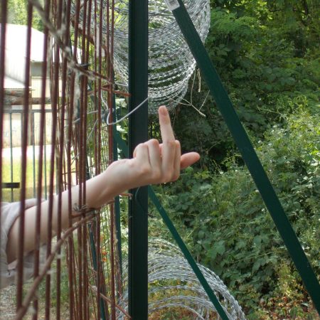 «Δε θα τα καταφέρεις, είσαι άχρηστος, δεν είσαι αρκετός»