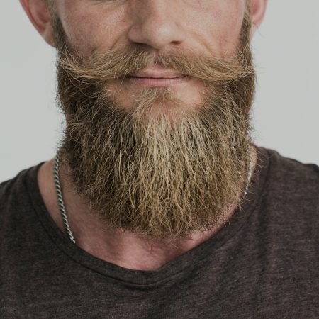 POV: Ένας άντρας όταν σκέφτεται πολύ το σ3ξ του μεγαλώνει η γενειάδα