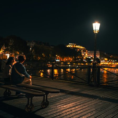 Ούτε ήσυχους, ούτε παθιασμένους έρωτες, μόνο ανθρώπους που να θέλουν να μείνουν