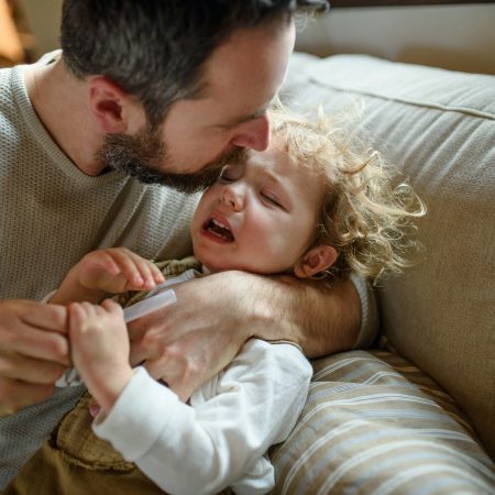 Οι millennials είναι οι πρώτοι που δεν ακούν τους γονείς τους αλλά τα παιδιά τους